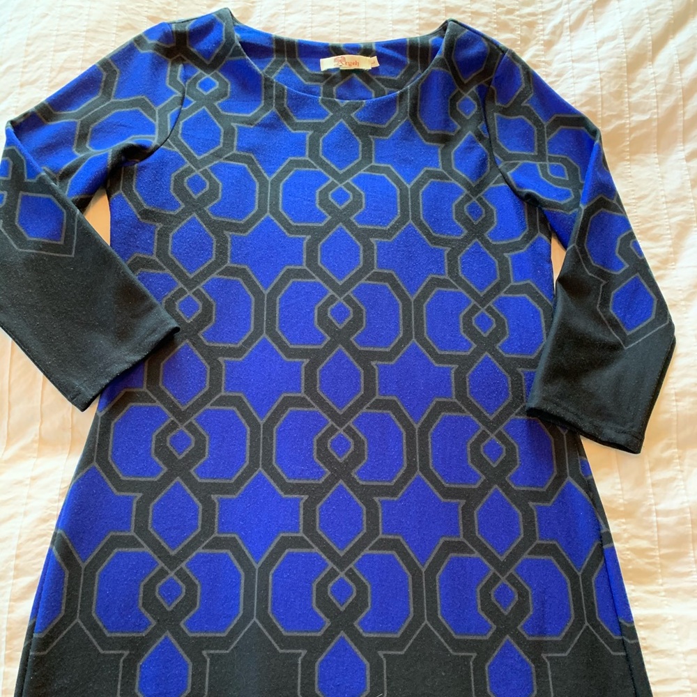 Black/Blue 3/4 length sleeve dress.